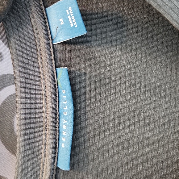 Black v neck dress shirt - Picture 3 of 4